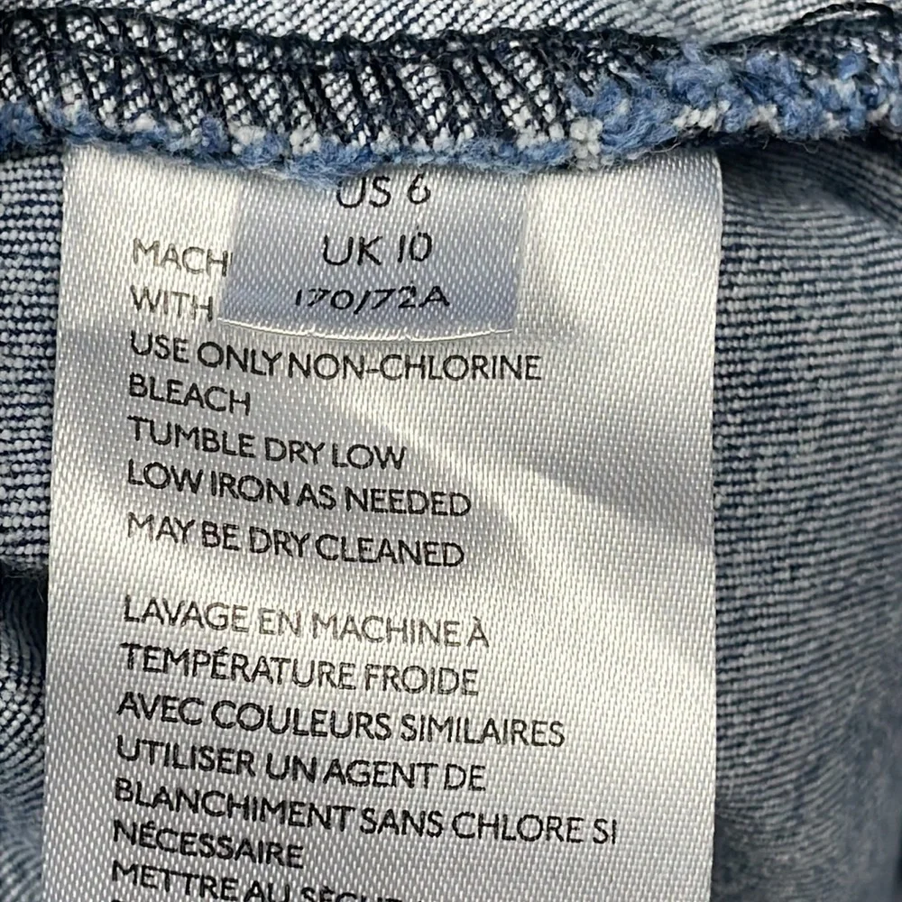 Free People We The Free Notched Denim Mini Skirt Asymmetric Snap Blue Jean Sz 6